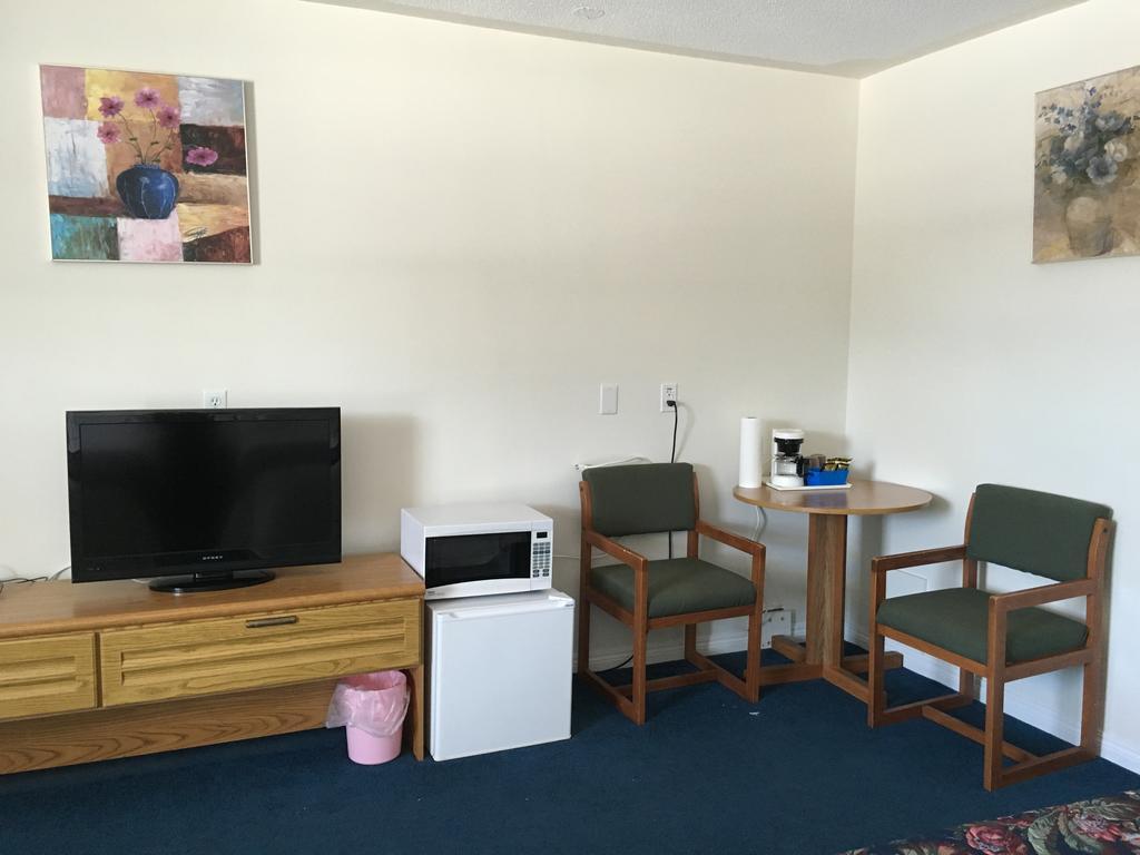 Airport Inn Fredericton Ruang foto