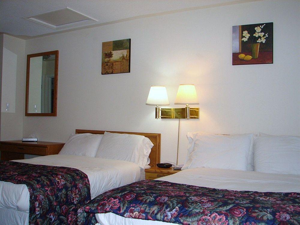 Airport Inn Fredericton Bagian luar foto